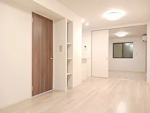 のマンスリーマンション・ウィークリーマンション「モーンガータ　Ａ 102・洋室(No.1168057)」メイン画像