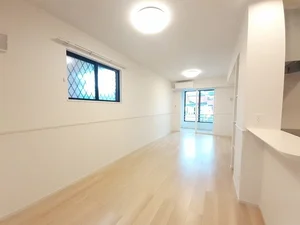 のマンスリーマンション・ウィークリーマンション「ソレアードⅡ 103・洋室(No.1168091)」メイン画像