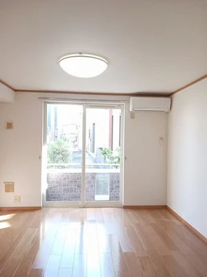 のマンスリーマンション・ウィークリーマンション「クロスロード 103・洋室(No.1168343)」メイン画像