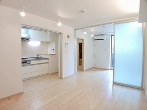 神奈川県のマンスリーマンション・ウィークリーマンション「ベラ　マティ－ナ 102・洋室(No.1168727)」メイン画像