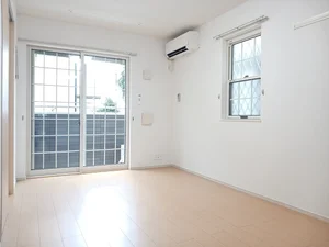 のマンスリーマンション・ウィークリーマンション「フラン　コリーヌ 102・洋室(No.1168777)」メイン画像