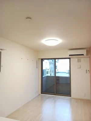 のマンスリーマンション・ウィークリーマンション「ミニオン　パーク　リア 102・洋室(No.1168904)」メイン画像