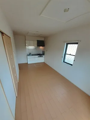 のマンスリーマンション・ウィークリーマンション「ＥＡＳＴ・ＳＩＤＥ　弐番館 103・洋室(No.1169614)」メイン画像