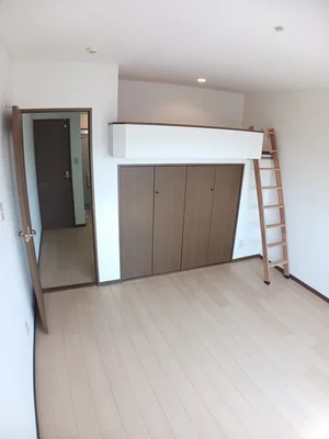 愛知県のマンスリーマンション・ウィークリーマンション「アゼリア　ＨＡＧＡ　Ａ 202・洋室(No.1170047)」メイン画像