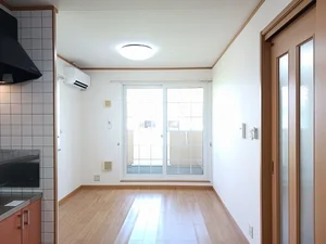 のマンスリーマンション・ウィークリーマンション「プルミエ・アムールⅠ 201・洋室(No.1170121)」メイン画像