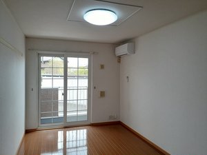 砺波市のマンスリーマンション・ウィークリーマンション「プリーマヴィラ　Ⅱ 102・洋室(No.1170190)」メイン画像