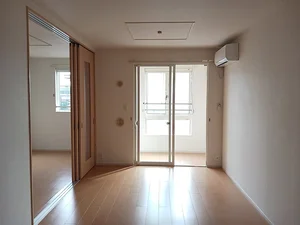 能町駅（富山県）のマンスリーマンション・ウィークリーマンション「パイシス　Ａ 202・洋室(No.1170414)」メイン画像