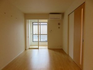 富山県厚生農業協同組合連合会高岡病院周辺のマンスリーマンション・ウィークリーマンション「コンフォーティアⅡ 103・洋室(No.1170745)」メイン画像