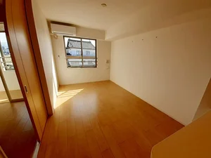 のマンスリーマンション・ウィークリーマンション「リズム　Ｂ 202・洋室(No.1170766)」メイン画像