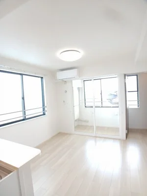 長岡市のマンスリーマンション・ウィークリーマンション「レジデンス　ヒカル 301・洋室(No.1170907)」メイン画像