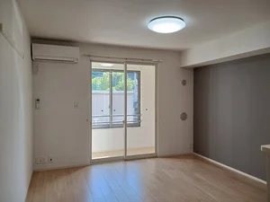 のマンスリーマンション・ウィークリーマンション「メゾンドゥコルーテ月見 103・洋室(No.1171556)」メイン画像