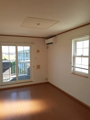 のマンスリーマンション・ウィークリーマンション「ラルジュ・ジャルダン利平治 203・洋室(No.1171916)」メイン画像