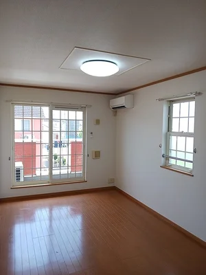 松阪市のマンスリーマンション・ウィークリーマンション「シュープリーム　Ａ棟 205・洋室(No.1171918)」メイン画像