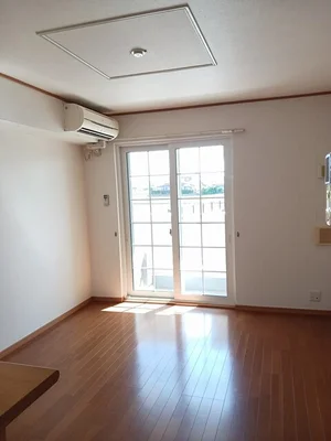 六軒駅（三重県）のマンスリーマンション・ウィークリーマンション「レットル・ダムール　Ａ棟 102・洋室(No.1171950)」メイン画像