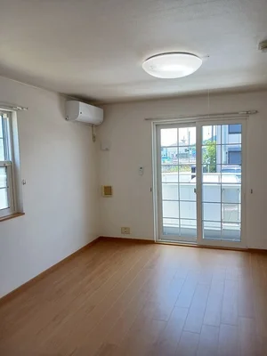 のマンスリーマンション・ウィークリーマンション「ソプラ　デ　リジェール　Ａ棟 101・洋室(No.1171996)」メイン画像