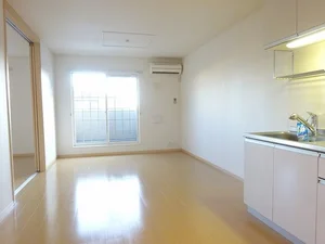 三重県の大東建託リーシング株式会社のマンスリーマンション・ウィークリーマンション「シェル　ラシーヌⅠ 202・洋室(No.1172145)」メイン画像