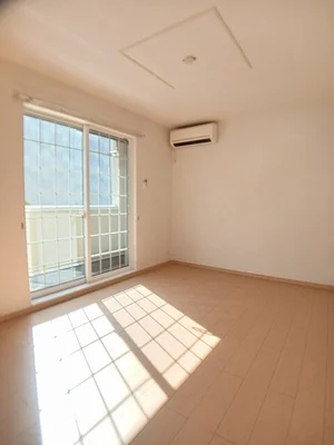 のマンスリーマンション・ウィークリーマンション「ＨＯＬＹＧＬＩＴＴＥＲ　Ｔ．Ｊ 101・洋室(No.1172180)」メイン画像