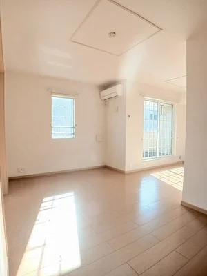 のマンスリーマンション・ウィークリーマンション「ＨＯＬＹＧＬＩＴＴＥＲ　Ｔ．Ｊ 203・洋室(No.1172181)」メイン画像