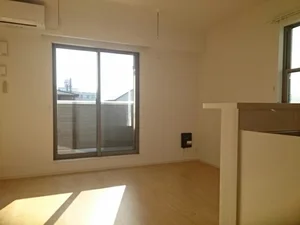 のマンスリーマンション・ウィークリーマンション「フランボワーズ　Ⅱ 205・洋室(No.1172477)」メイン画像