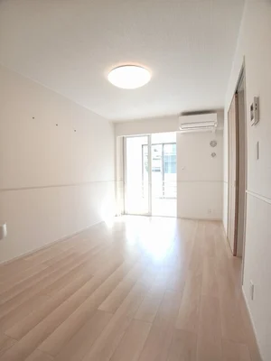 のマンスリーマンション・ウィークリーマンション「カーサ　アリエッタ 102・洋室(No.1172541)」メイン画像