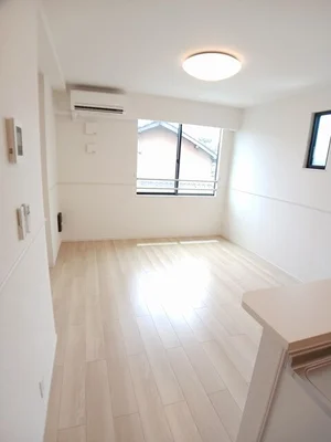 滋賀県の大東建託リーシング株式会社のマンスリーマンション・ウィークリーマンション「ウィズ・テール南彦根１号館 203・洋室(No.1172625)」メイン画像