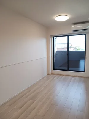 のマンスリーマンション・ウィークリーマンション「カーサ・アティラン　Ａ 203・洋室(No.1172661)」メイン画像