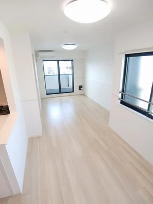 のマンスリーマンション・ウィークリーマンション「リ：ルーム　東近江 305・洋室(No.1172705)」メイン画像