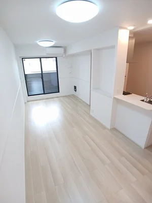 のマンスリーマンション・ウィークリーマンション「Ｙフォレスト長浜Ａ 204・洋室(No.1172750)」メイン画像