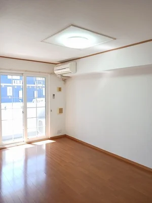 六軒駅（三重県）のマンスリーマンション・ウィークリーマンション「花メゾンＢ 213・洋室(No.1172793)」メイン画像