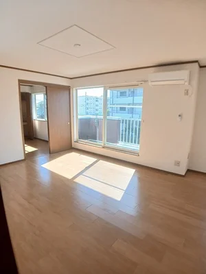 のマンスリーマンション・ウィークリーマンション「エストロジュマン 205・洋室(No.1172846)」メイン画像