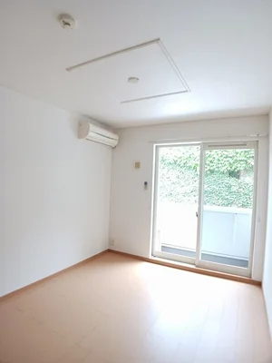 のマンスリーマンション・ウィークリーマンション「パディーポンド 104・洋室(No.1172971)」メイン画像