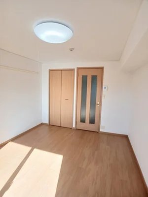 滋賀県のマンスリーマンション・ウィークリーマンション「カルムアビタシオン大将軍Ⅱ 203・洋室(No.1173008)」メイン画像