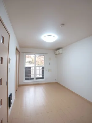 のマンスリーマンション・ウィークリーマンション「ラッフィナ－トＡ 202・洋室(No.1173066)」メイン画像