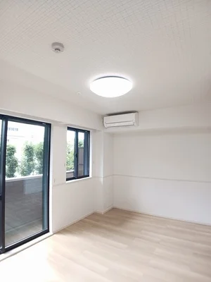 滋賀県の大東建託リーシング株式会社のマンスリーマンション・ウィークリーマンション「ルーチェ 111・洋室(No.1173590)」メイン画像