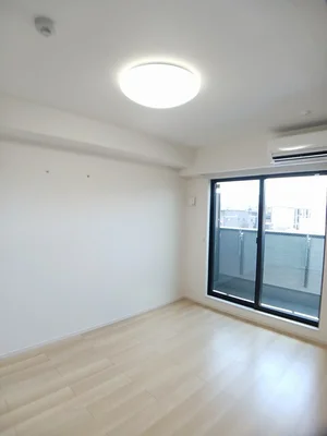 のマンスリーマンション・ウィークリーマンション「ウエスト　コミタリアⅢ 305・洋室(No.1173690)」メイン画像