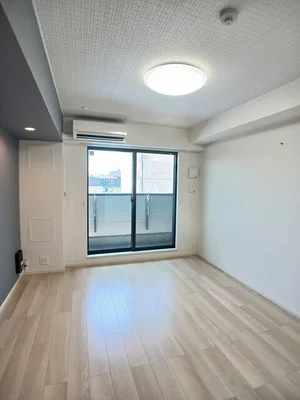 のマンスリーマンション・ウィークリーマンション「ウエスト　コミタリアⅢ 204・洋室(No.1173696)」メイン画像