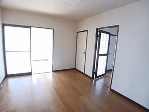 兵庫県のマンスリーマンション・ウィークリーマンション「ブルースカイ今宿 102・洋室(No.1173975)」メイン画像