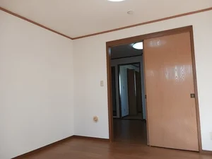 のマンスリーマンション・ウィークリーマンション「ルクプル　プラース 103・洋室(No.1174038)」メイン画像