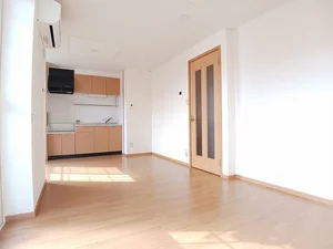 のマンスリーマンション・ウィークリーマンション「サニーパレスＢ 203・洋室(No.1174124)」メイン画像