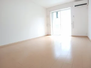 のマンスリーマンション・ウィークリーマンション「ソレイユ・北野 102・洋室(No.1174424)」メイン画像