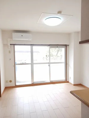 紀三井寺駅（和歌山県）のマンスリーマンション・ウィークリーマンション「アズゥ－ル 103・洋室(No.1175073)」メイン画像