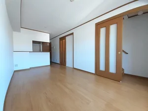 のマンスリーマンション・ウィークリーマンション「エステ・スール 202・洋室(No.1175080)」メイン画像