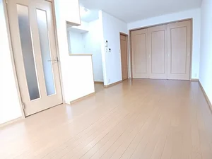 のマンスリーマンション・ウィークリーマンション「ポーシェガーデン 103・洋室(No.1175263)」メイン画像