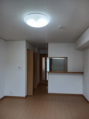 のマンスリーマンション・ウィークリーマンション「ハウスプリムローズ　Ⅲ 102・洋室(No.1175323)」メイン画像