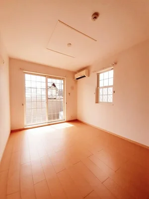 のマンスリーマンション・ウィークリーマンション「シェ　モア　Ⅰ 107・洋室(No.1175362)」メイン画像