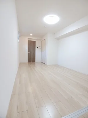 のマンスリーマンション・ウィークリーマンション「フォレスタ・和歌浦 105・洋室(No.1175741)」メイン画像