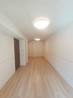 のマンスリーマンション・ウィークリーマンション「パピーⅡ 106・洋室(No.1175801)」メイン画像