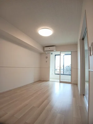 のマンスリーマンション・ウィークリーマンション「ザ・ビレッジグリーン木ノ本Ⅰ 106・洋室(No.1175809)」メイン画像