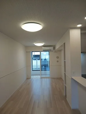 紀三井寺駅（和歌山県）のマンスリーマンション・ウィークリーマンション「ロイズ紀三井寺Ⅱ 102・洋室(No.1175932)」メイン画像