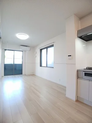 のマンスリーマンション・ウィークリーマンション「ヒカルサ和歌山本町 105・洋室(No.1175946)」メイン画像